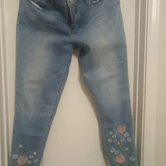Soho Light Blue Ankle Jeans - Picture 3 of 4